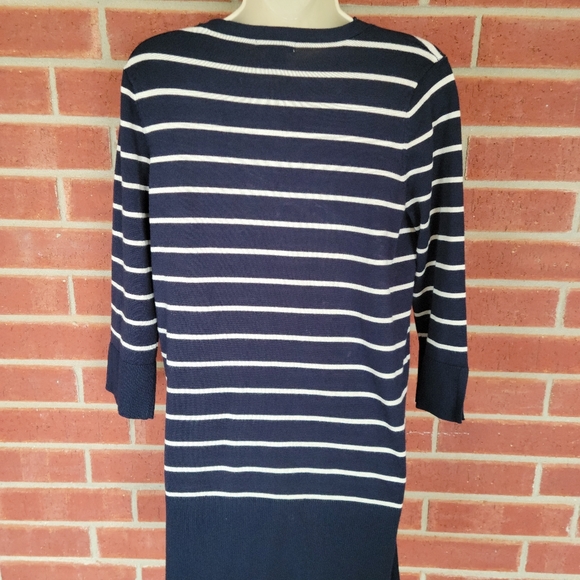 531 Navy striped sweater. Never worn. size medium. isela brand. - Picture 2 of 3